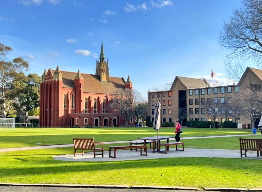 华威大学(Warwick)毕业证书一模一样文凭样本
